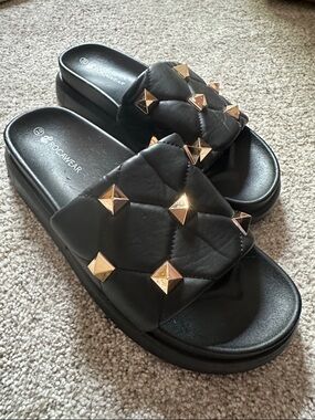 Rocawear Black Quilted Slide Sandals with Gold Pyramid Studs